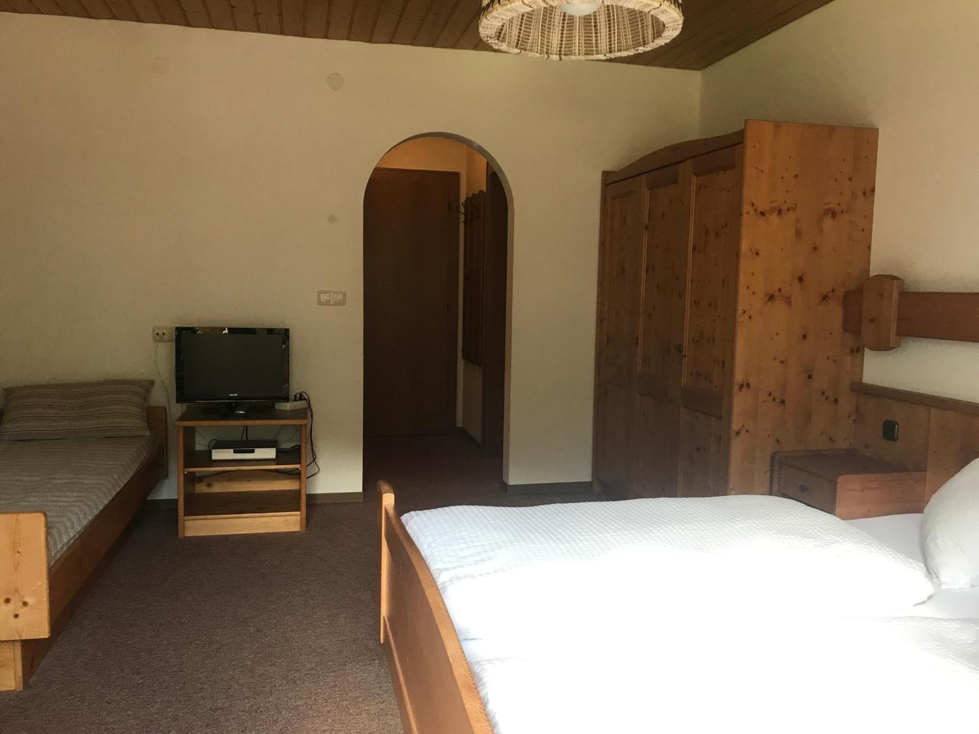 Gasthof Wacht Untertilliach Номер фото
