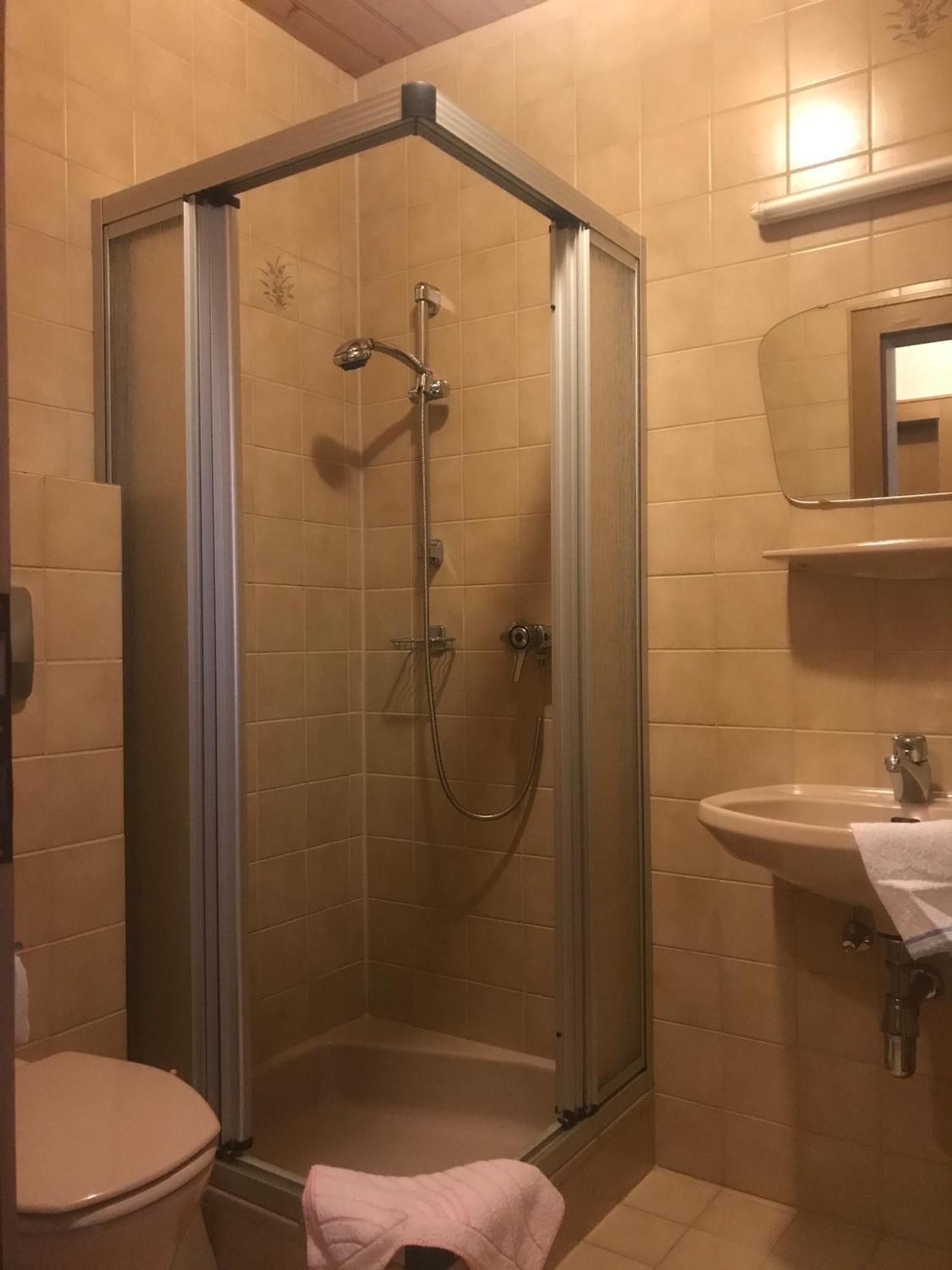 Gasthof Wacht Untertilliach Номер фото